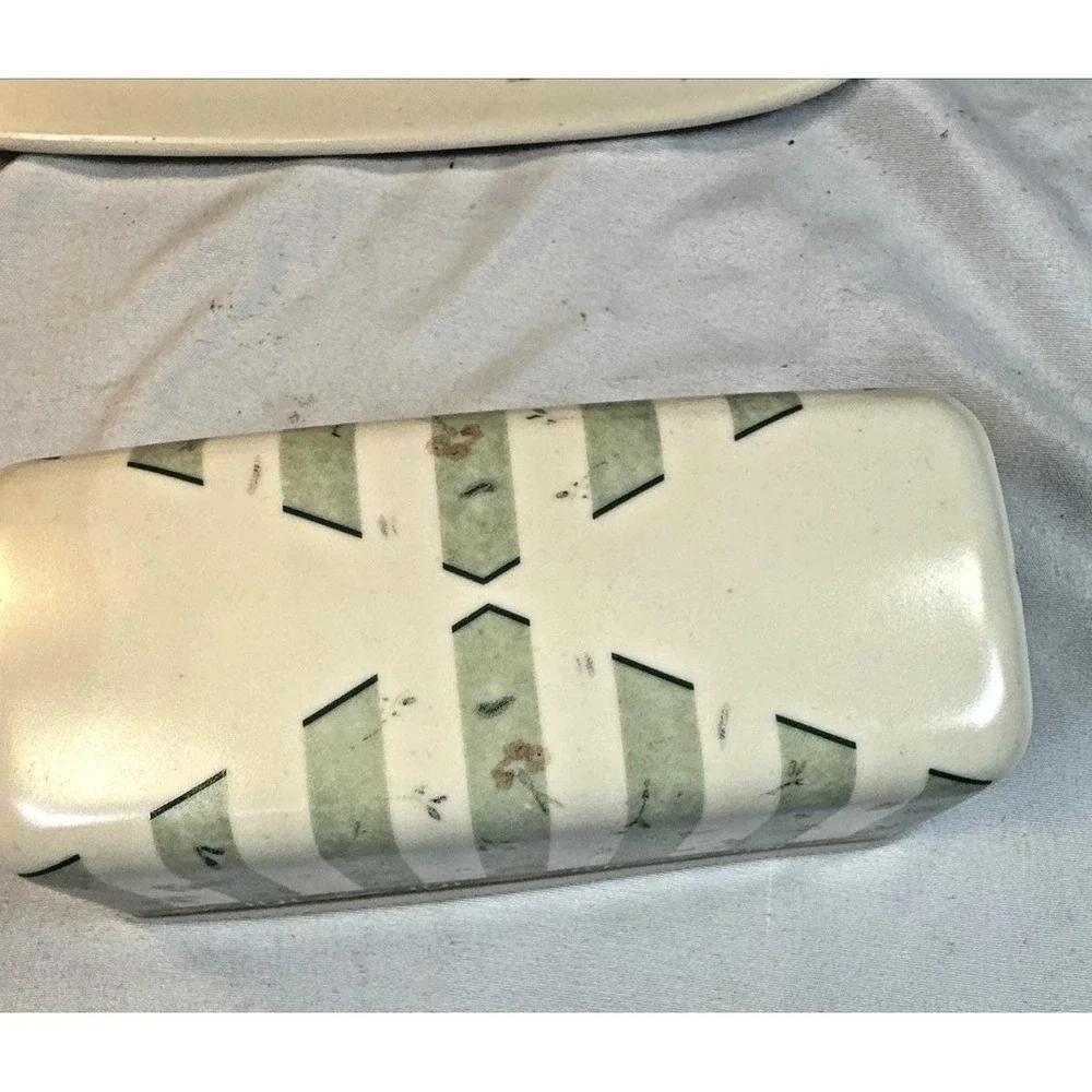 Pfaltzgraff Naturewood 1/4 Lb Covered Butter Dish 6 1/8